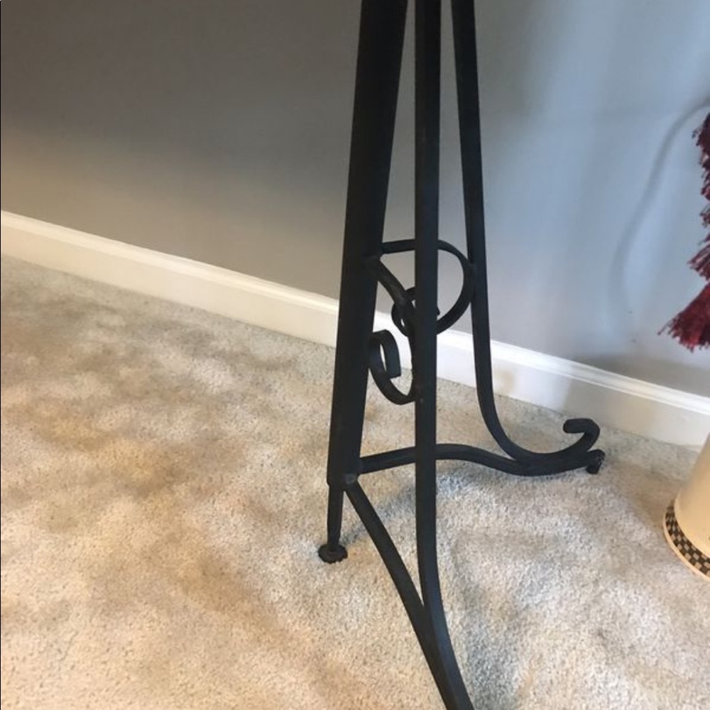 Side table - Picture 2 of 3